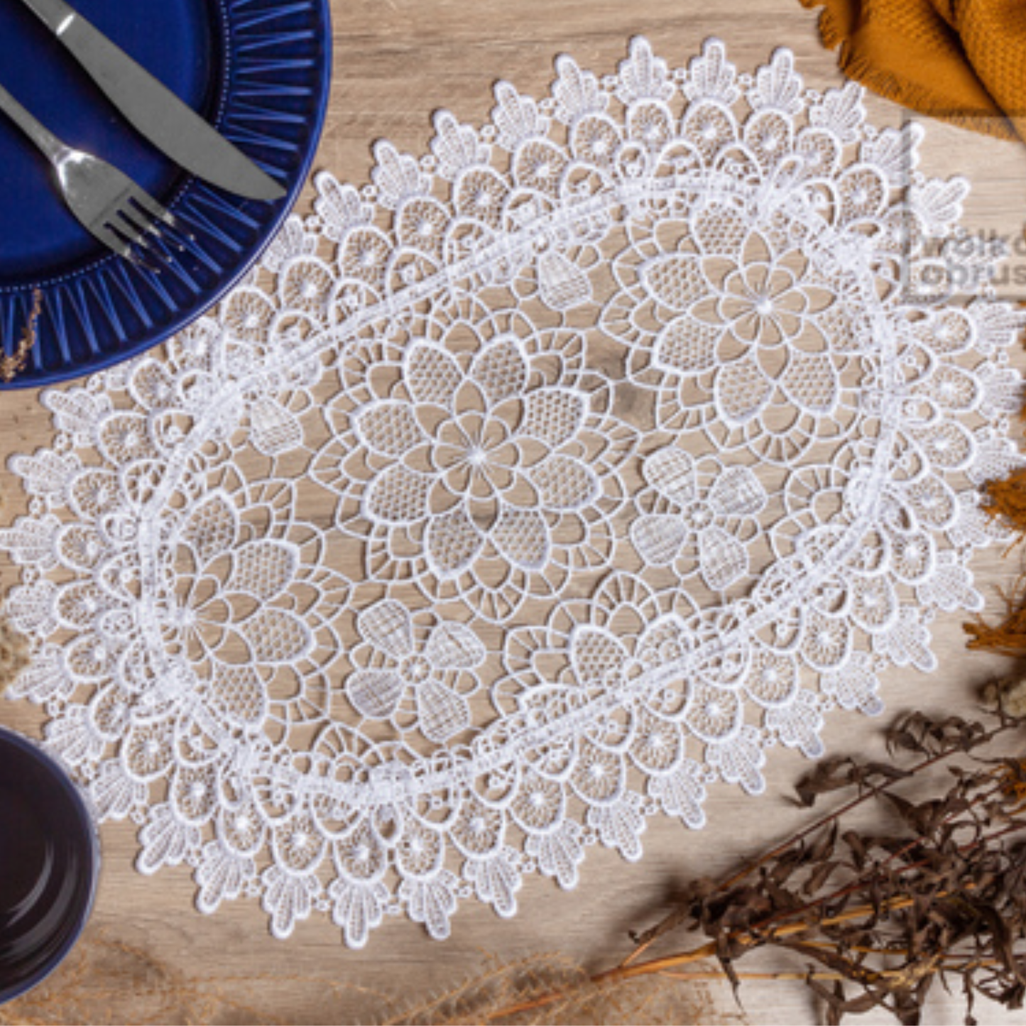 Napperon rectangulaire 30x45 cm en dentelle blanche raffinée
