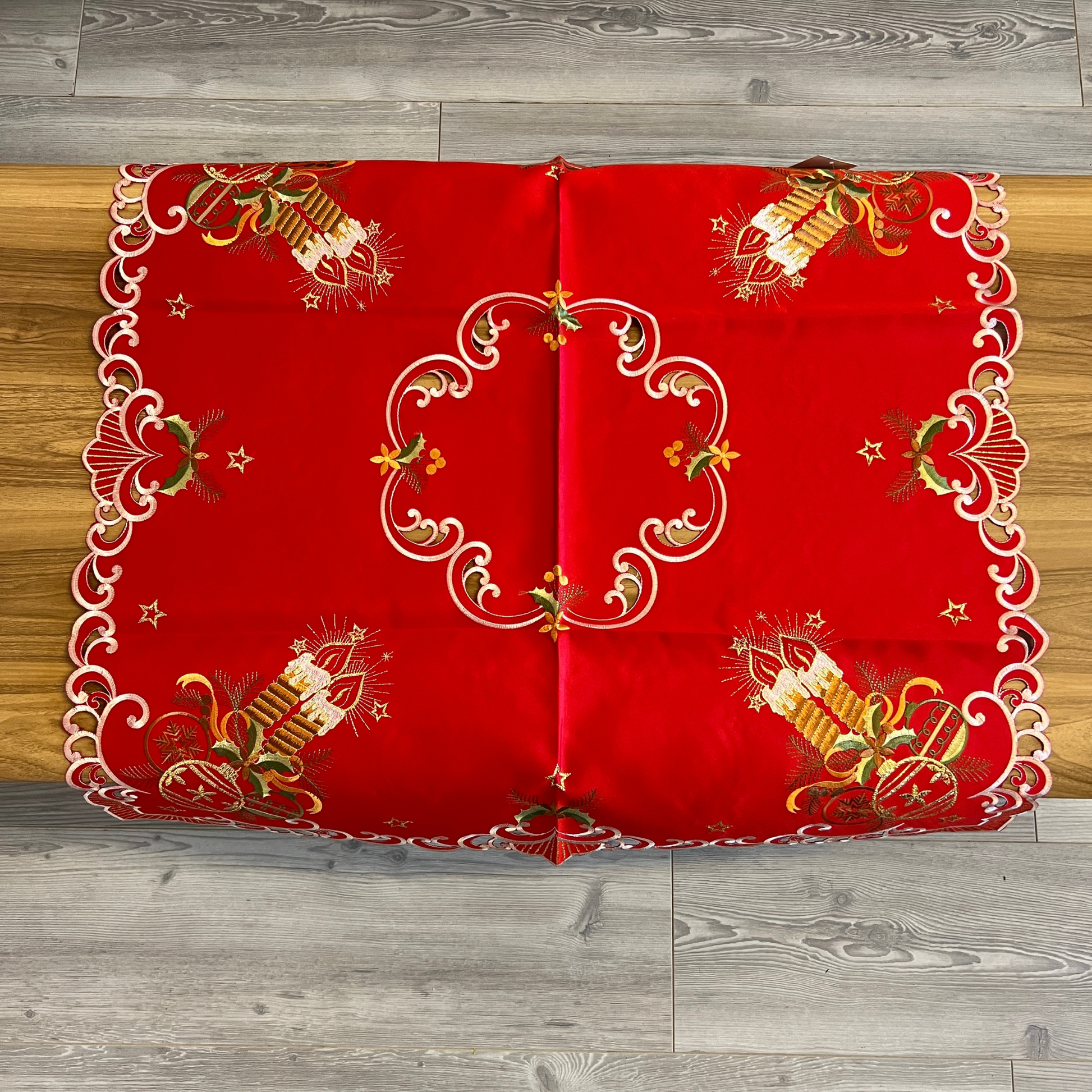 Nappes de Noël rouges rectangle, ronde ou carrée - Trésors de Pologne