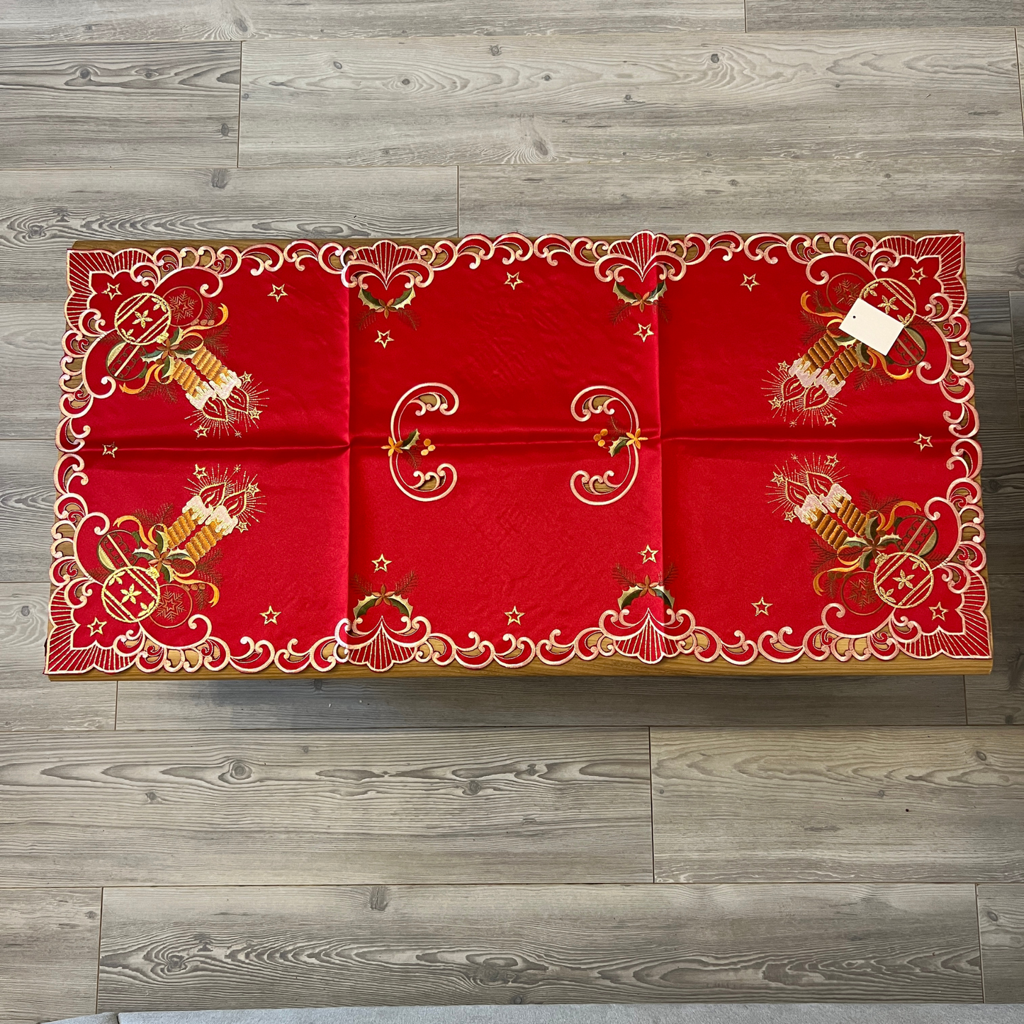 Nappes de Noël rouges rectangle, ronde ou carrée - Trésors de Pologne